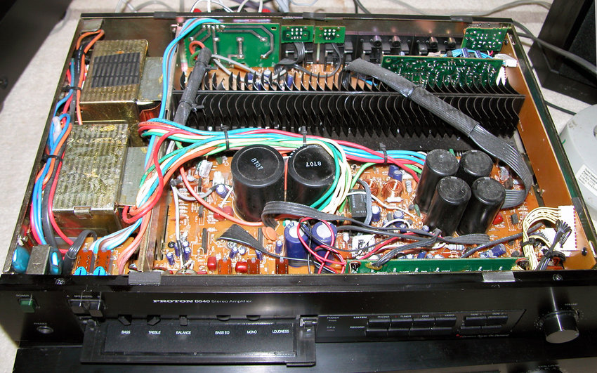 Bilder på Proton D 540 Stereoförstärkare