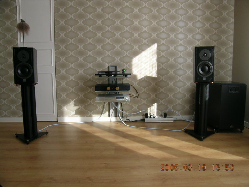 DYNAUDIO SERIE EMIT ?pic_id=66710