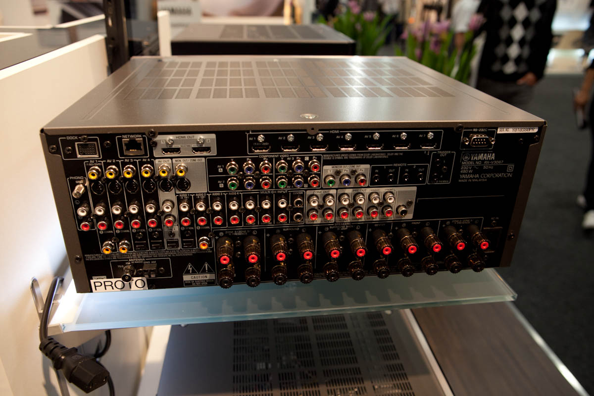 yamaha_3067_2.jpg